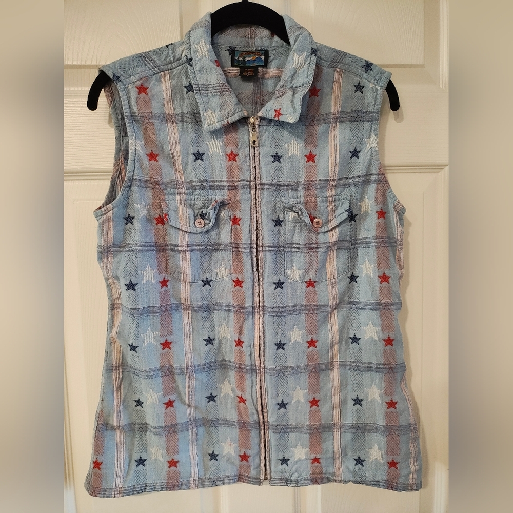 Shaver Lake Sz M Sleeveless Plaid Zippered Vest with Star Pattern